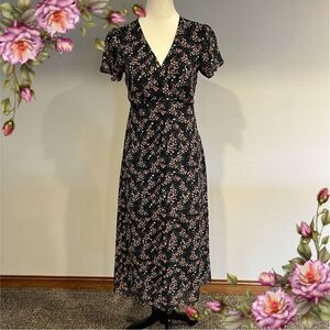 Vylette Floral fake wrap short sleeve floral maxi dress size medium